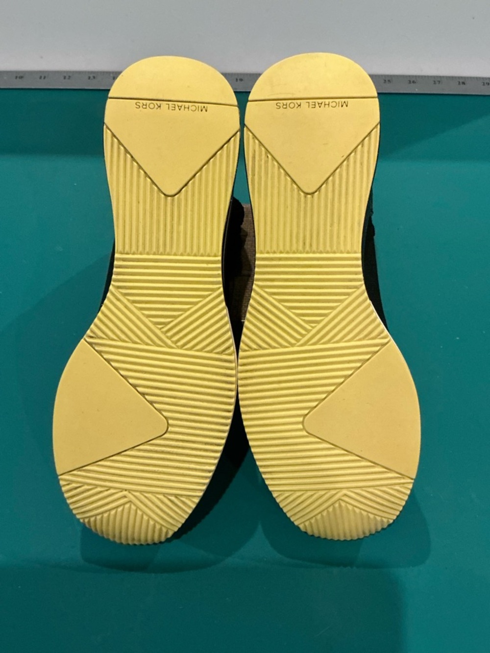 Michael Kors Skyler Bootie /Sock Sneakers Size 9 - Picture 7 of 8